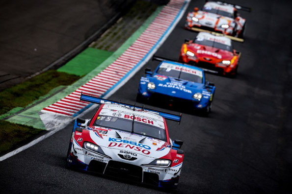 DENSO KOBELCO SARD GR Supra 第6戦SUGO、獅子奮迅の走りで2位表彰台を獲得！(リンク：TEAM SARDニュースリリース)