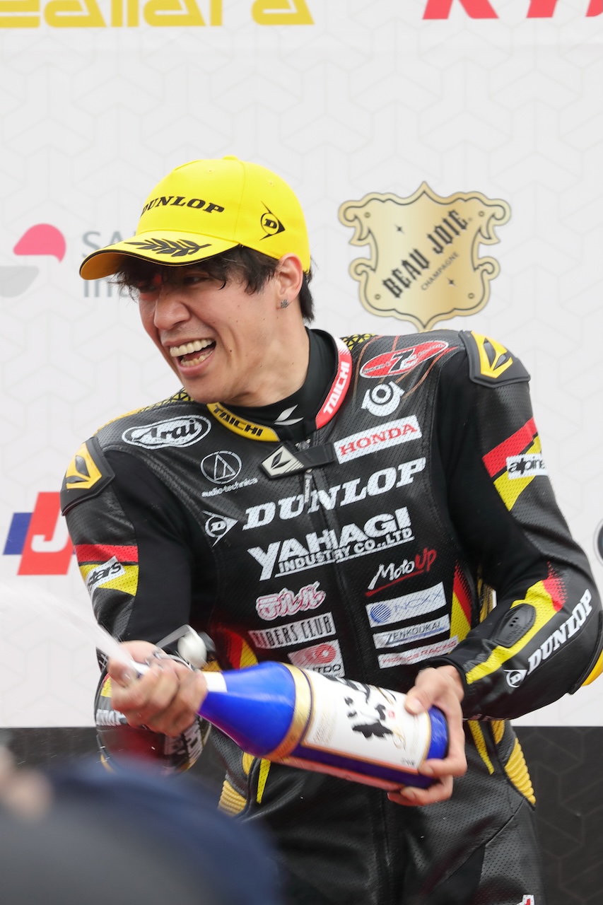 #45 DUNLOP Racing with YAHAGI 長島哲太選手 2