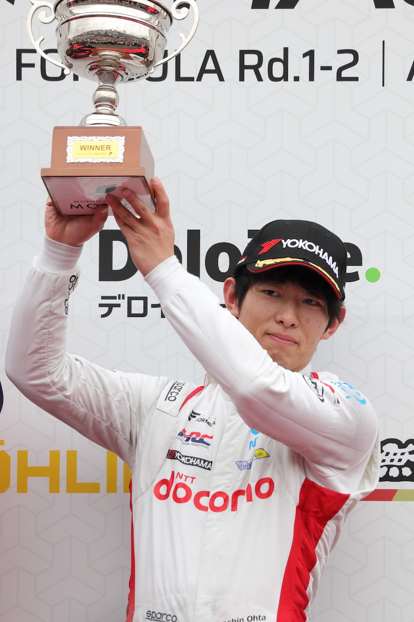 #6 DOCOMO TEAM DANDELION RACING 太田 格之進選手 2